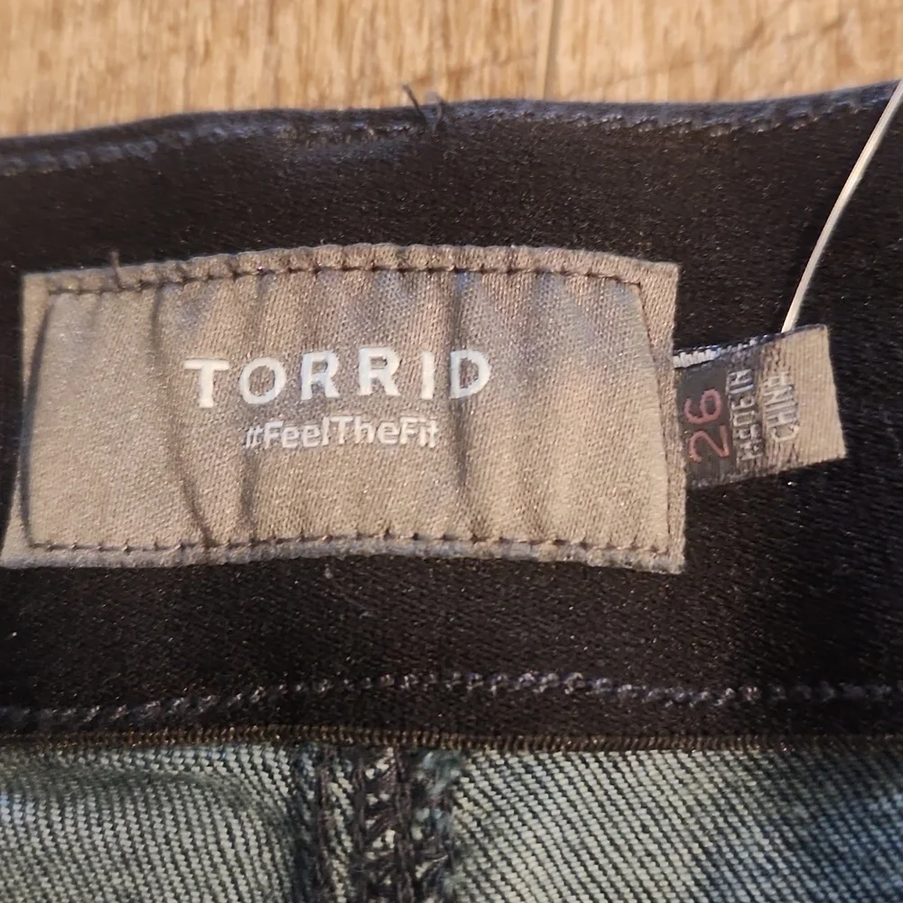 Torrid Bombshell Premium Stretch High Rise Shorts. Size 26. NWT!